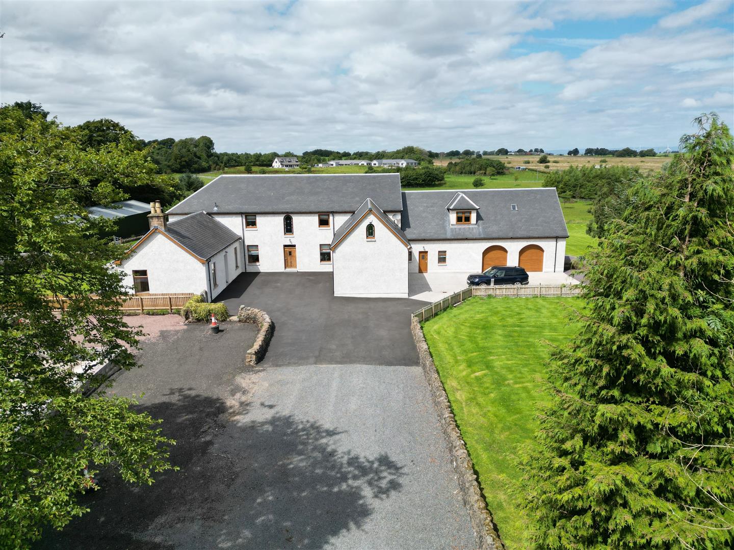 Laigh Blackmoss, Strathaven Residence Estate Agents